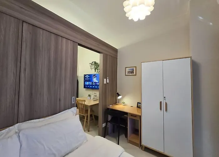 Citispace 1br Condotel At Fame Residences #fm33a Apartment Manila